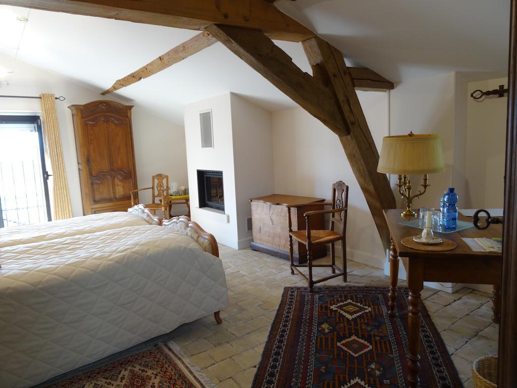 Gentilhommiere De Collonges Bed and Breakfast Prissé Værelse billede