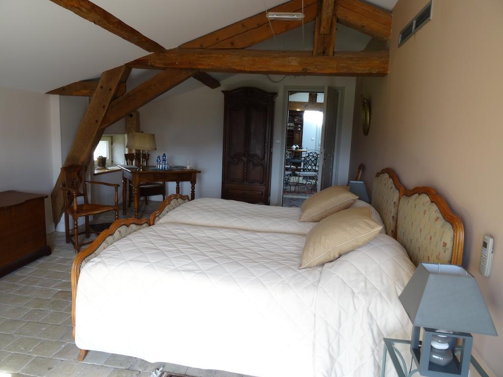 Gentilhommiere De Collonges Bed and Breakfast Prissé Værelse billede